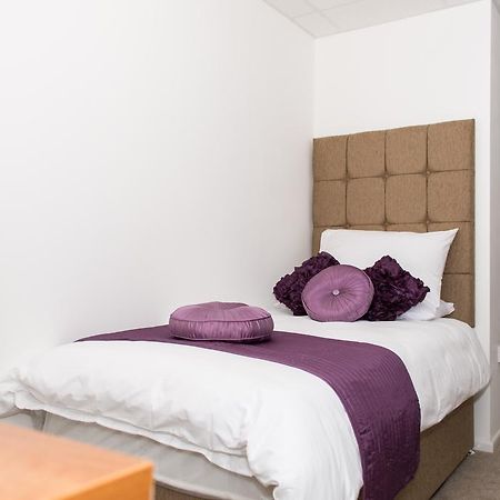 Park View Residence Manchester Esterno foto