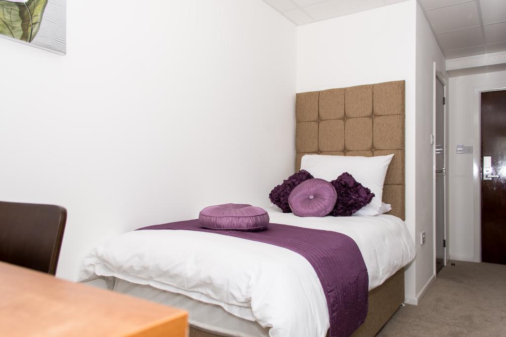 Park View Residence Manchester Esterno foto