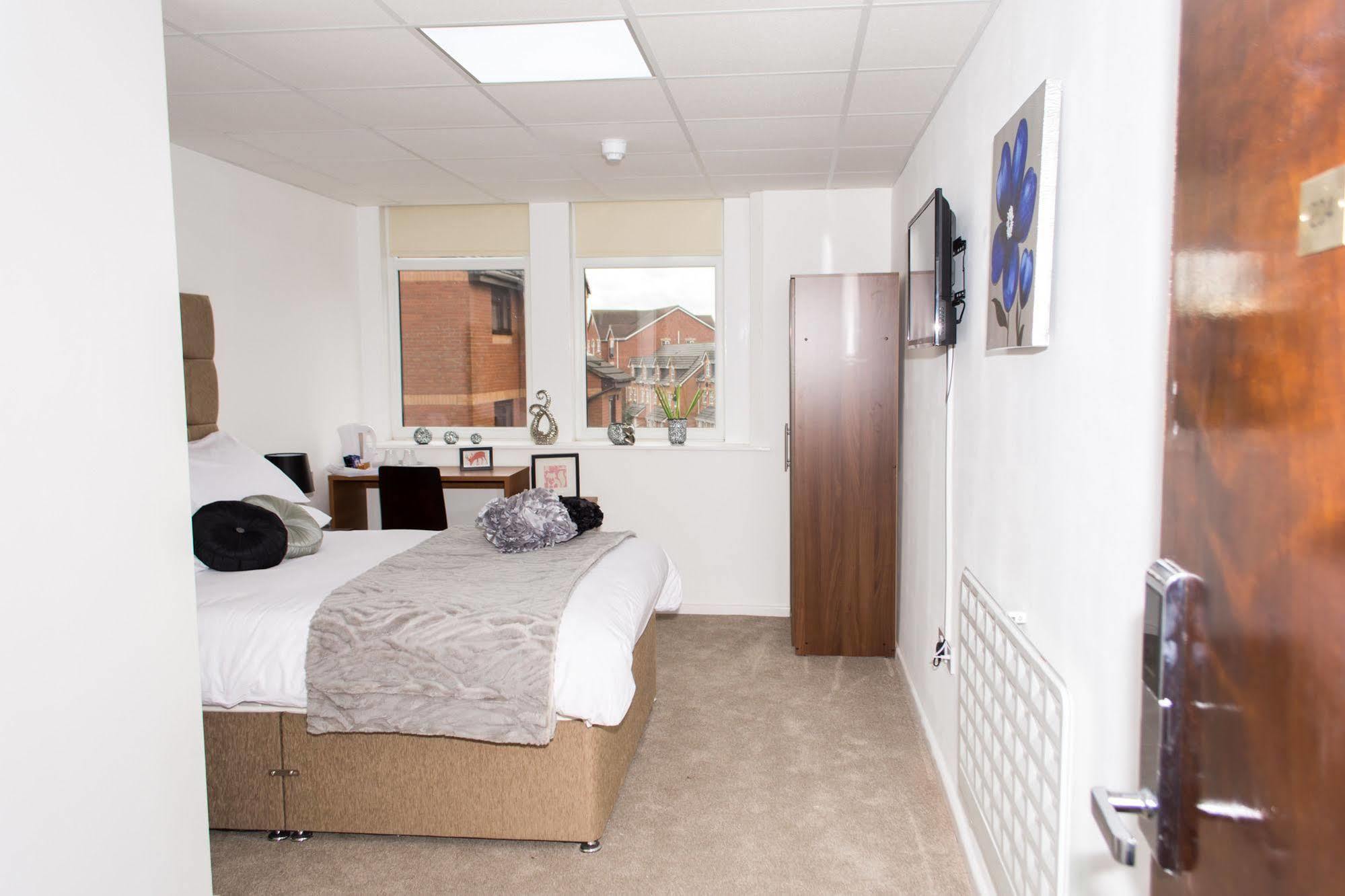 Park View Residence Manchester Esterno foto