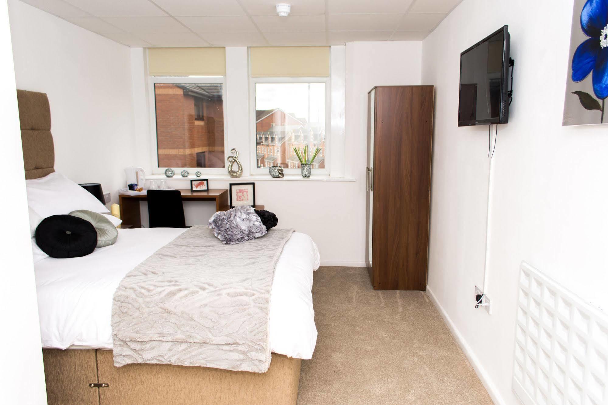 Park View Residence Manchester Esterno foto